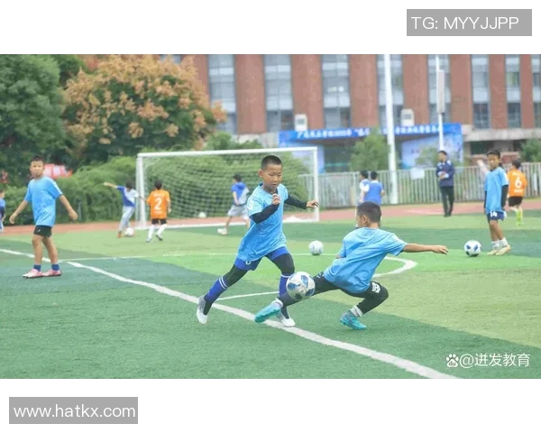 广州足球队意识变革引发热议探索未来发展新路径 广州足球队意识变革引发热议探索未来发展新路径