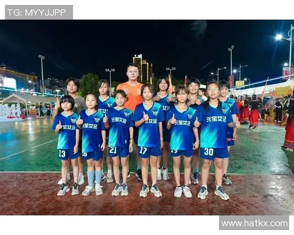 足球明星携手公益捐赠球衣视频传递爱心与希望